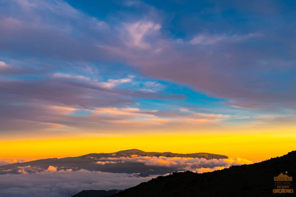 coucher de soleil depuis caverne dufour piton neiges  montagne la réunion