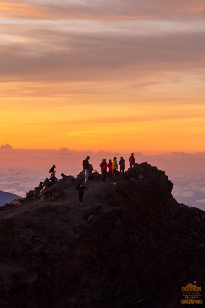 randonnée réunion trek agence GRR2 diagonale traversée lever soleil piton neiges