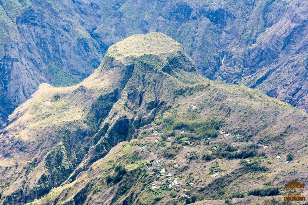 mafate randonnée réunion trek agence GRR2 diagonale traversée roche plate