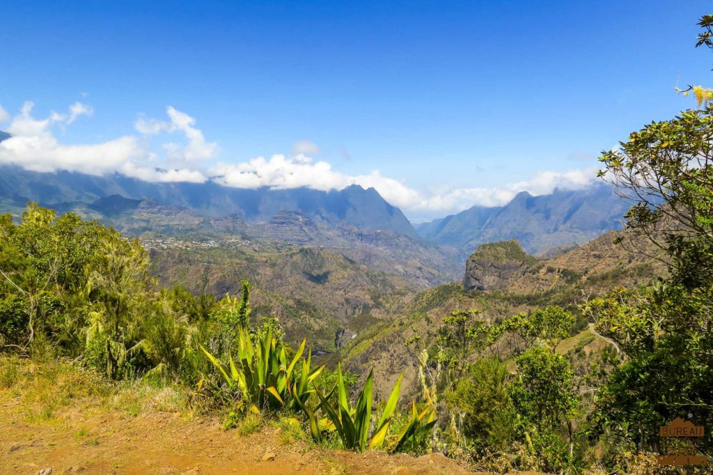 Le cirque de Cilaos  le Piton de Sucre, le Dimitile réunion guide 974