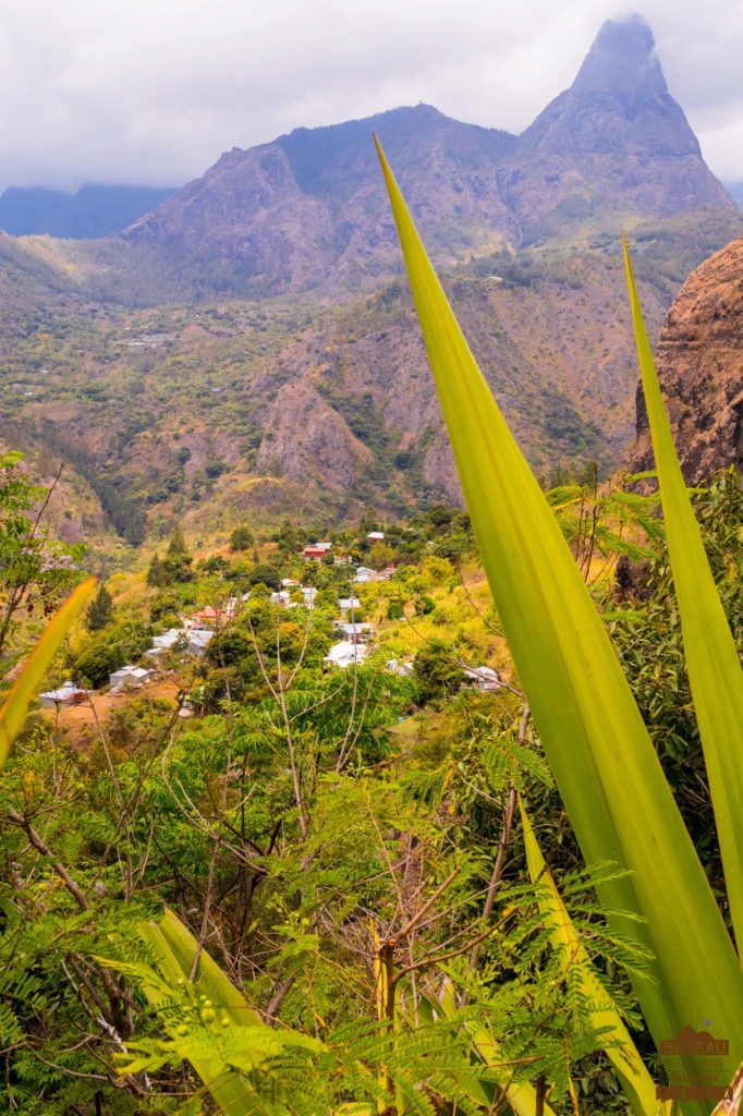 Ilet des Lataniers choka piton calumet mafate trek rando