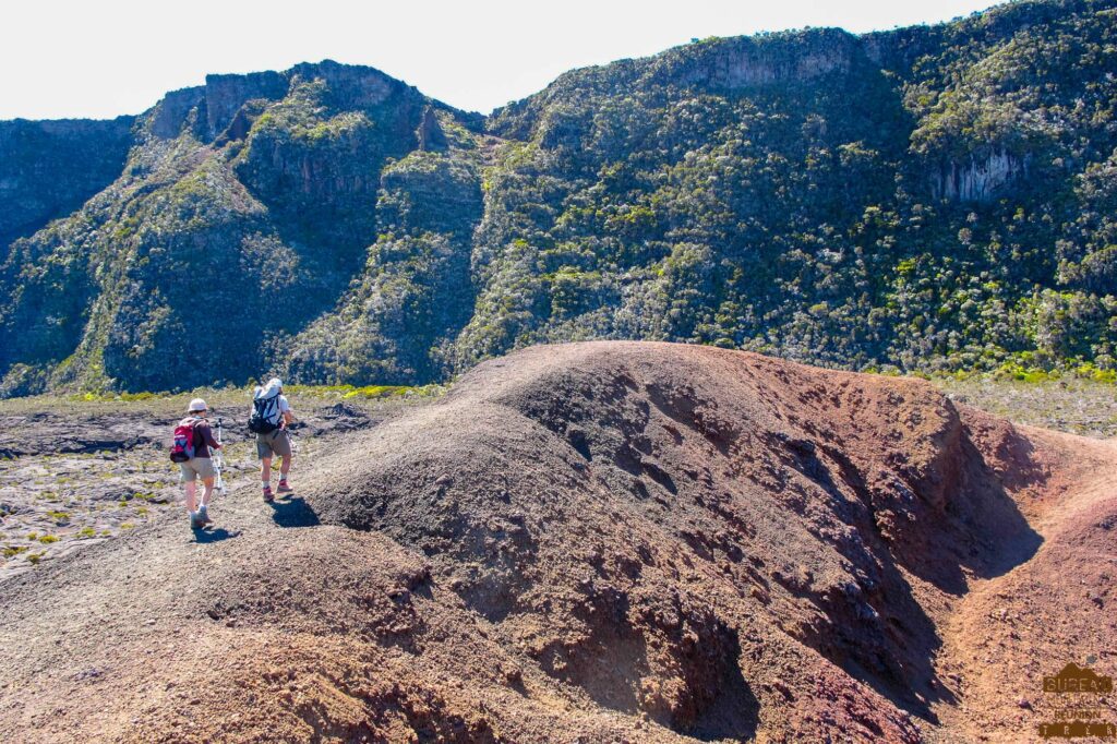 randonnée volcan piton de la fournaise la réunion guide