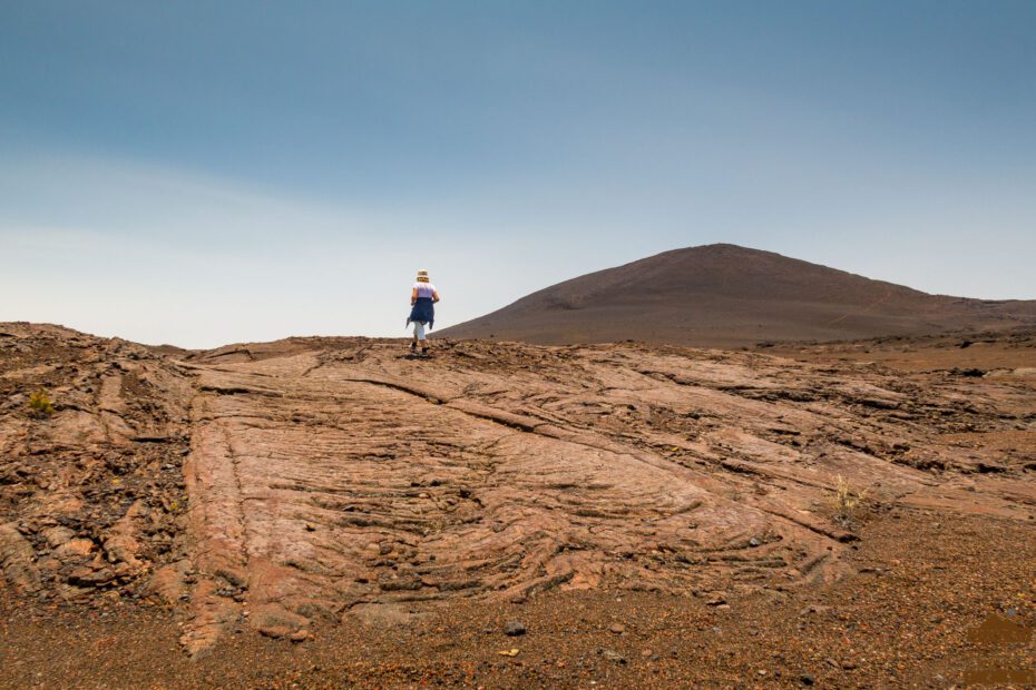 randonnée volcan piton de la fournaise plaine des sables la réunion guide