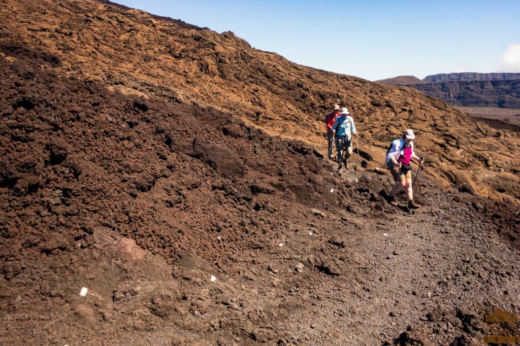 randonnée volcan piton de la fournaise la réunion guide