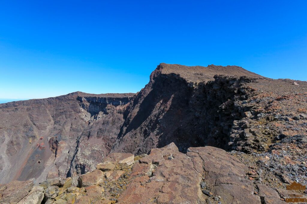 randonnée hors sentier volcan piton de la fournaise la réunion guide