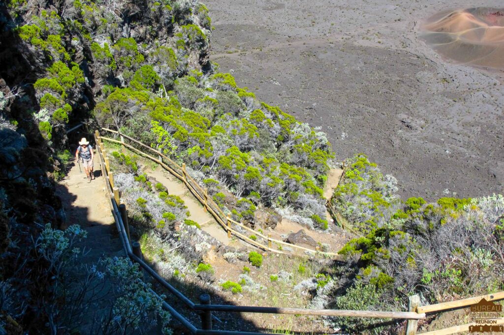 randonnée volcan piton de la fournaise la réunion guide