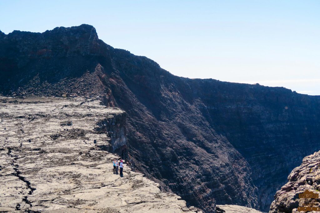 randonnée hors sentier volcan piton de la fournaise la réunion guide