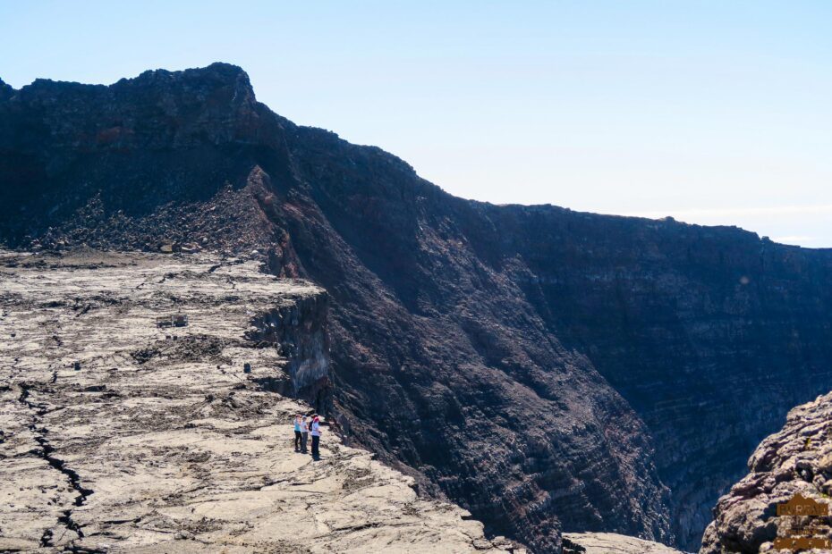 randonnée hors sentier volcan piton de la fournaise la réunion guide